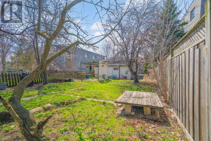 371 Royal York Road — photo 19 of 28