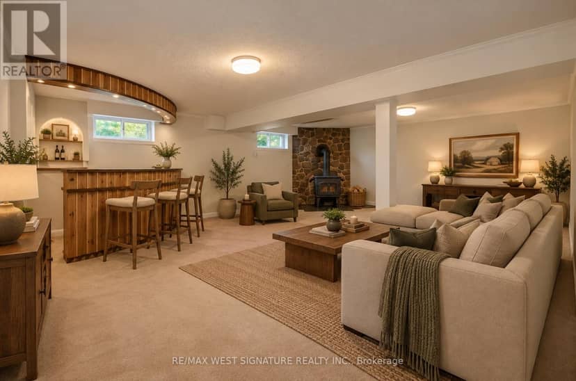 28 Bluehaven Crescent — photo 14 of 18