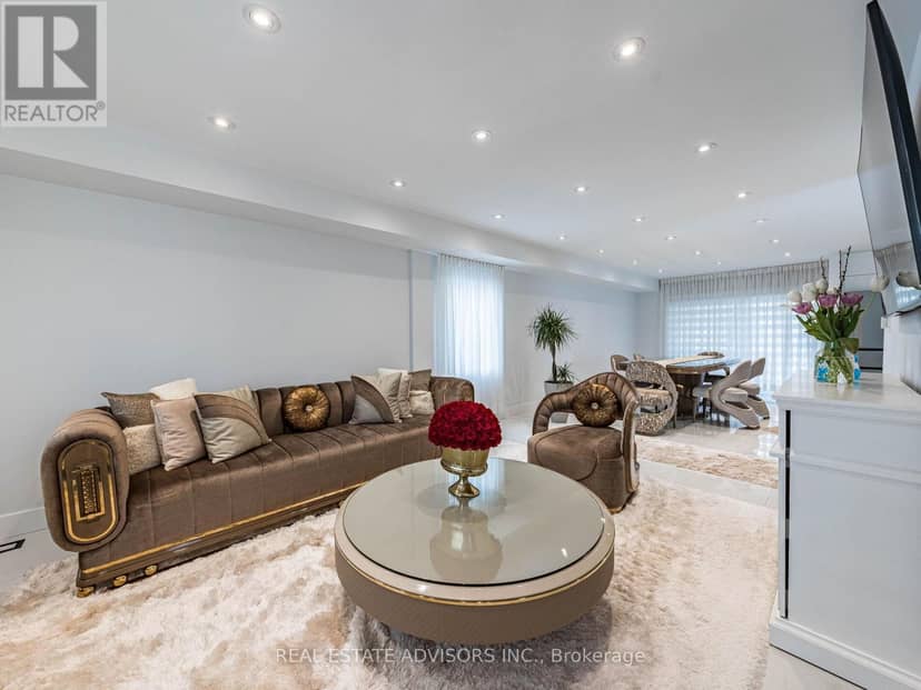 29 Ranwood Drive, Toronto, photo 4
