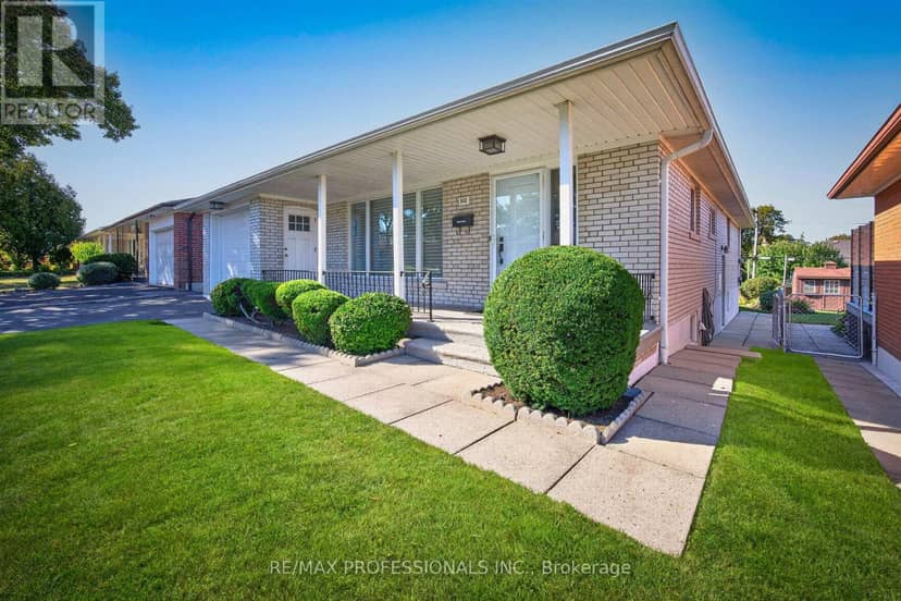 302 La Rose Avenue, Toronto, photo 2