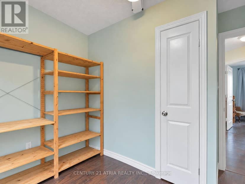20 Lakeview Court — photo 11 of 24