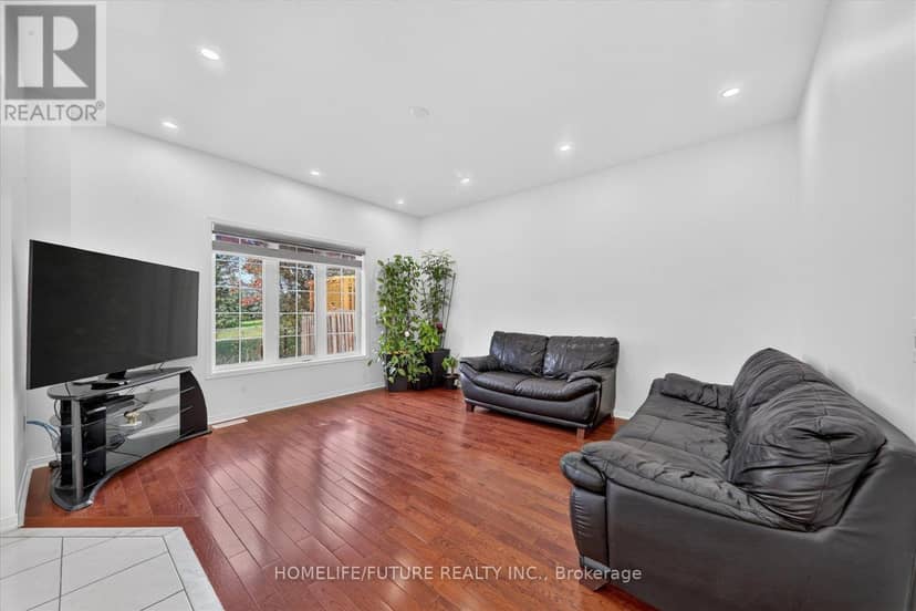 7236 Village Walk — photo 11 of 36