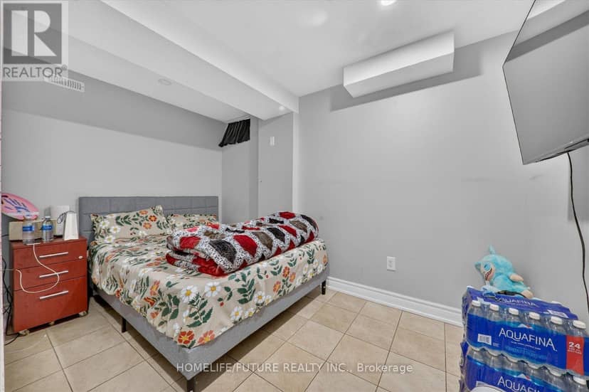 7236 Village Walk — photo 31 of 36