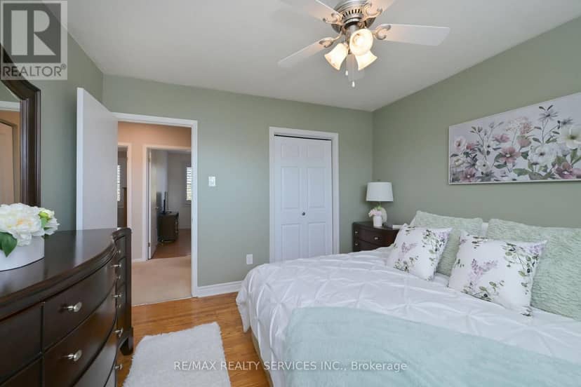 10 Danesbury Crescent — photo 15 of 36