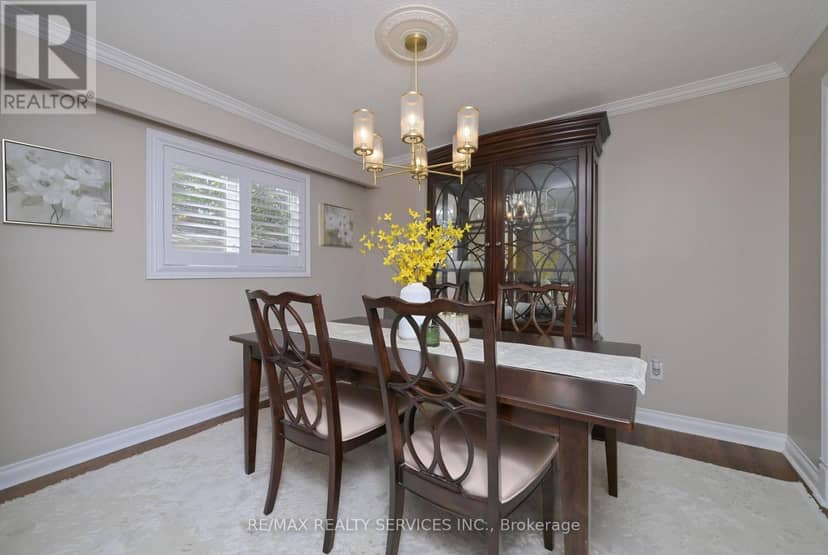 10 Danesbury Crescent, Brampton, photo 7