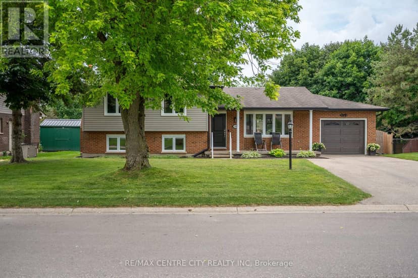 159 Sherwood Crescent — photo 2 of 40