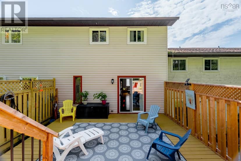 44 Collins Grove — photo 33 of 39
