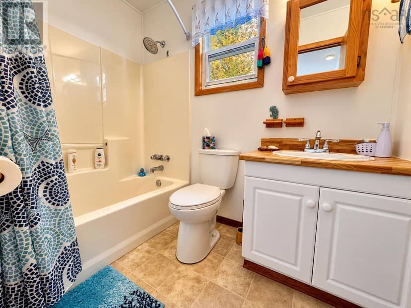79 Doris Lane — photo 18 of 40