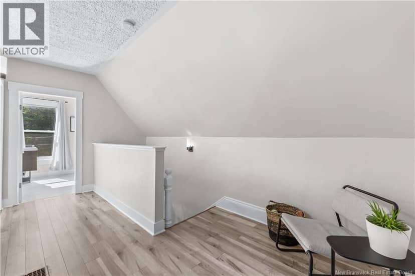 47 Peter Street — photo 19 of 40