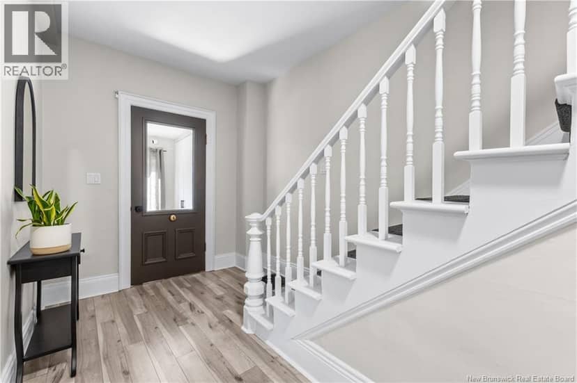 47 Peter Street — photo 8 of 40