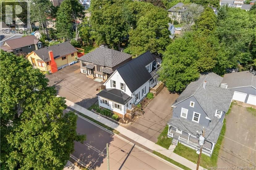47 Peter Street — photo 2 of 40