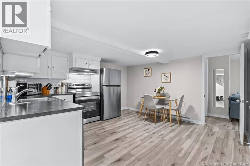 47 Peter Street — photo 28 of 40