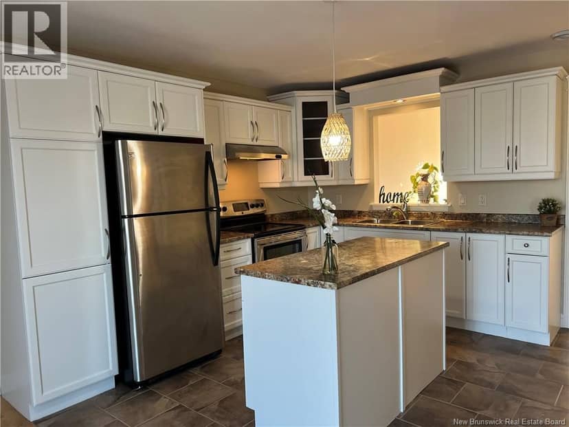 80 Lakeburn Avenue Unit# 102 — photo 7 of 34