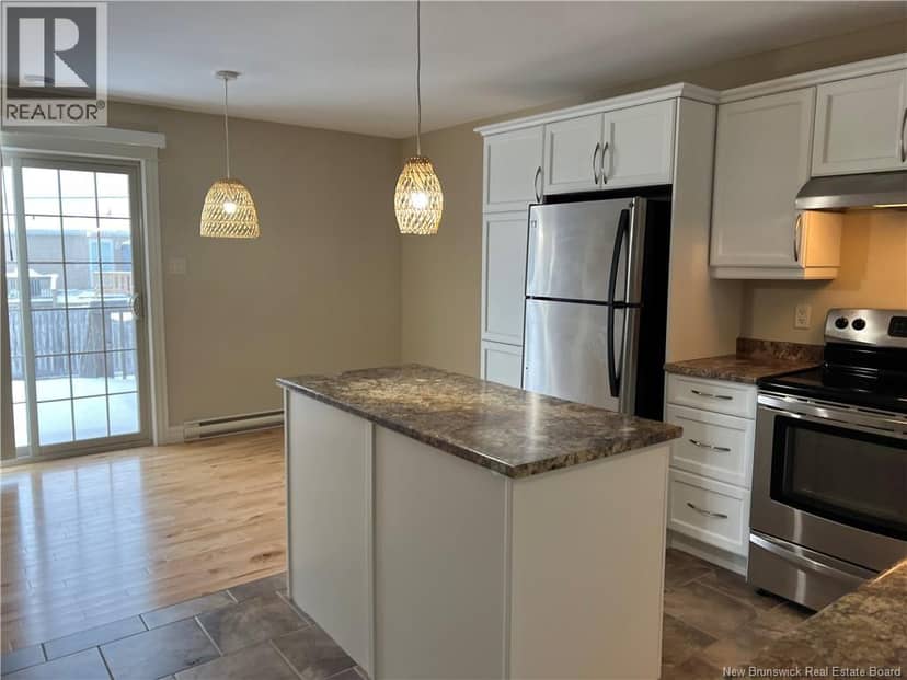 80 Lakeburn Avenue Unit# 102 — photo 14 of 34