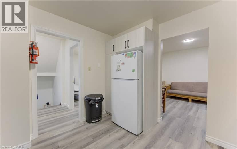 113 CHURCHILL Street — photo 9 of 30