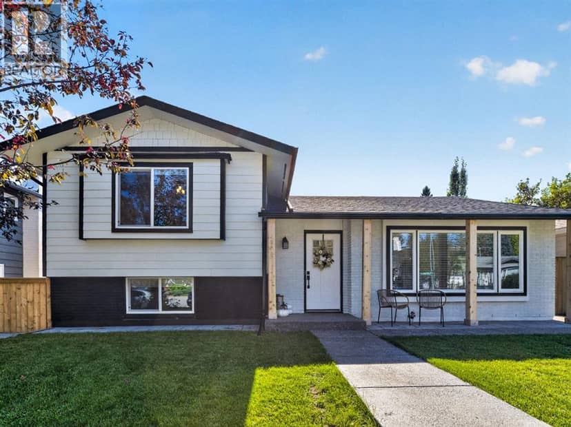 1215 Lake Twintree Drive SE, Calgary, photo 2