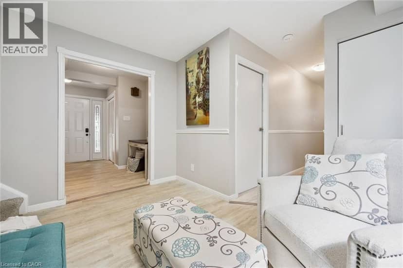 21 COLEBROOK Court — photo 16 of 40
