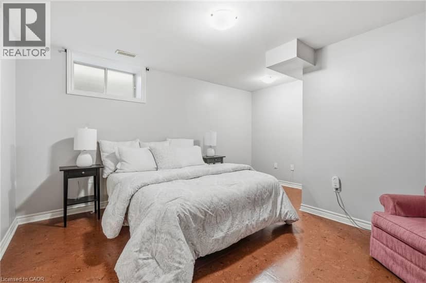 1229 NATHANIEL Crescent — photo 33 of 40