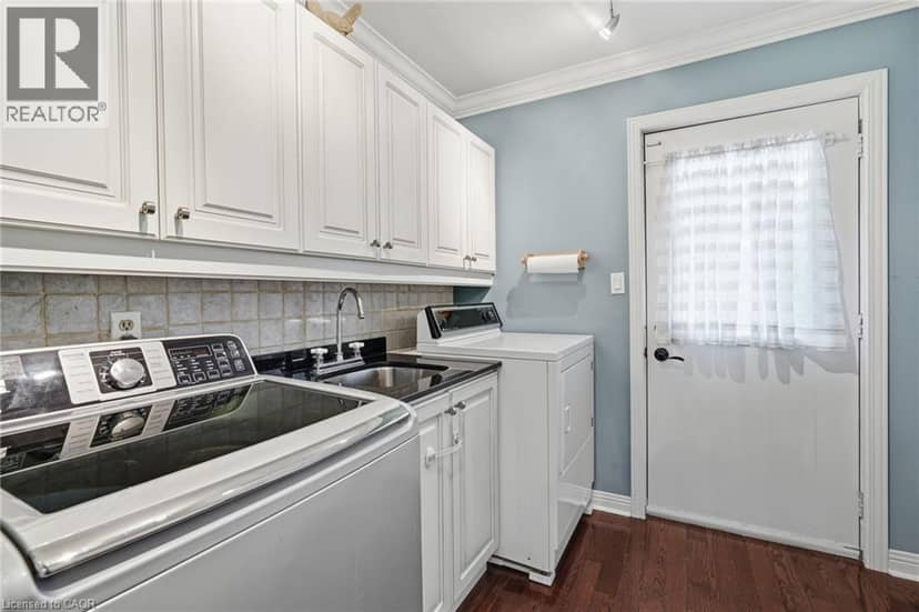 1229 NATHANIEL Crescent — photo 19 of 40