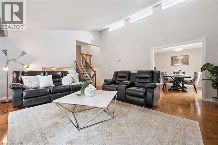21 COLEBROOK Court — photo 9 of 40