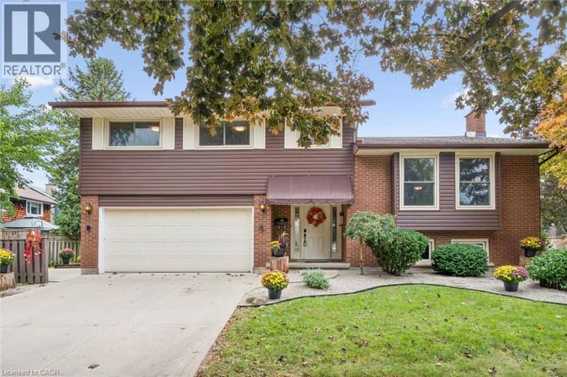 21 COLEBROOK Court, Kitchener
