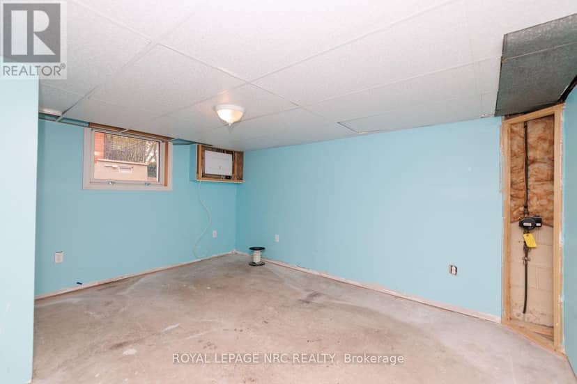 96 Clarke Street — photo 23 of 33