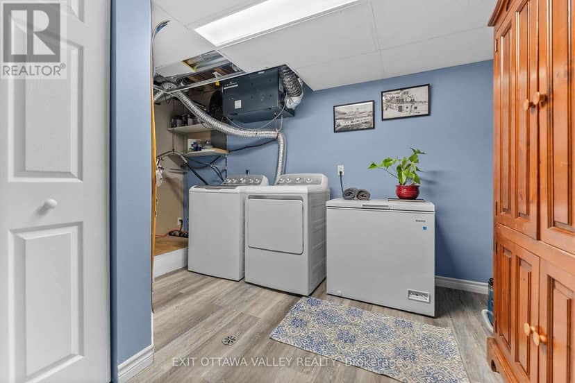62 Meadowview Drive — photo 33 of 40