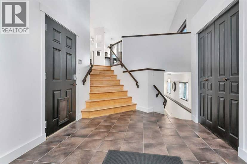 1 Ralston Place, Sylvan Lake, photo 3