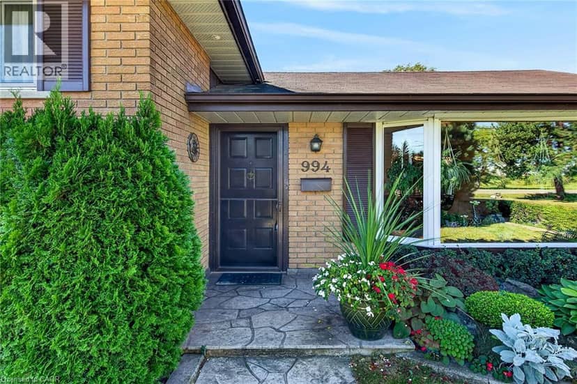 994 BARTON Street, Stoney Creek, photo 5