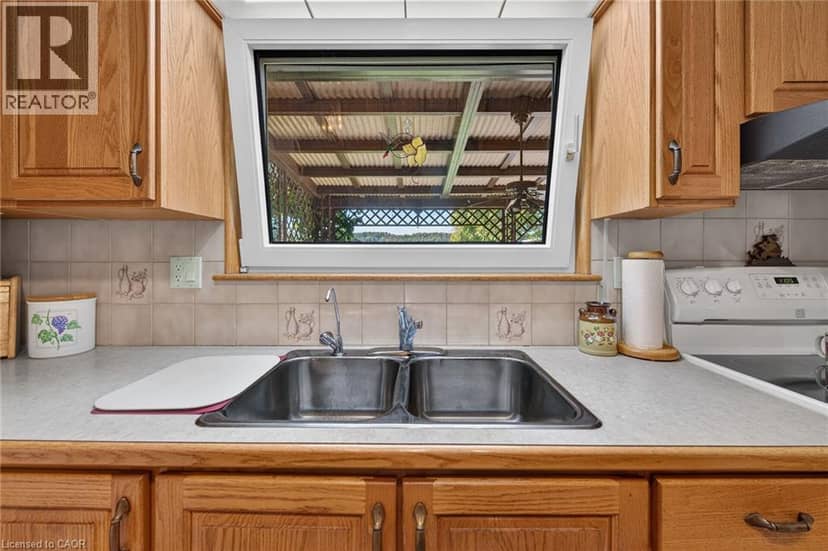 994 BARTON Street — photo 17 of 40