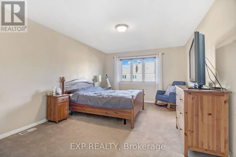 371 Royal Fern Way — photo 13 of 30