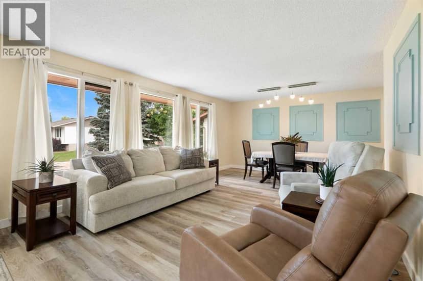 48 Deermont Way SE — photo 10 of 40