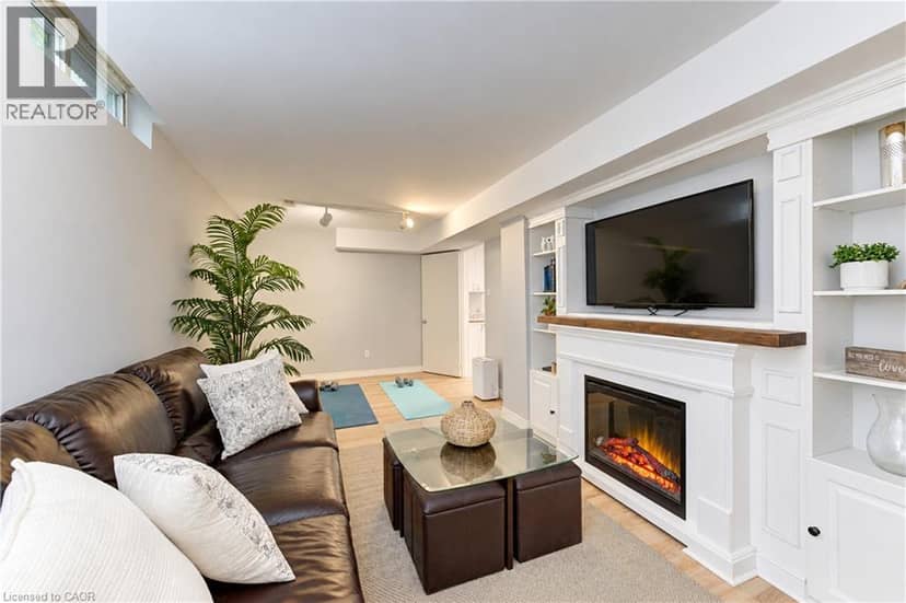 532 WESTVALE Drive — photo 34 of 40