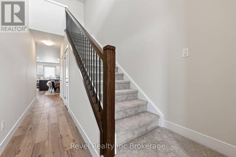 325 Kading Crescent — photo 19 of 40