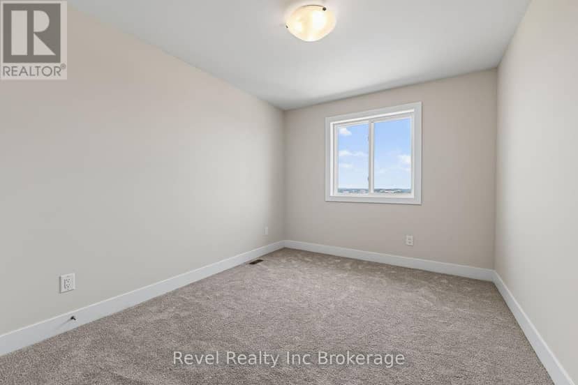 325 Kading Crescent — photo 30 of 40