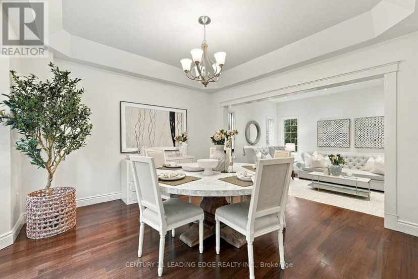 1629 Valley Ridge Crescent — photo 11 of 40