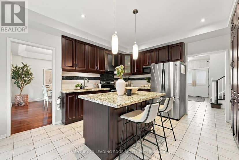1629 Valley Ridge Crescent — photo 15 of 40