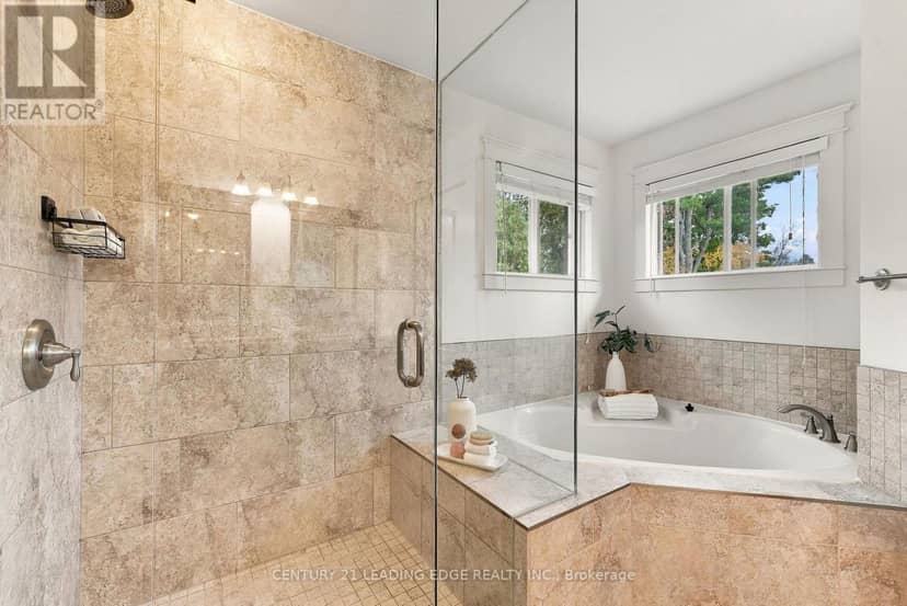1629 Valley Ridge Crescent — photo 33 of 40