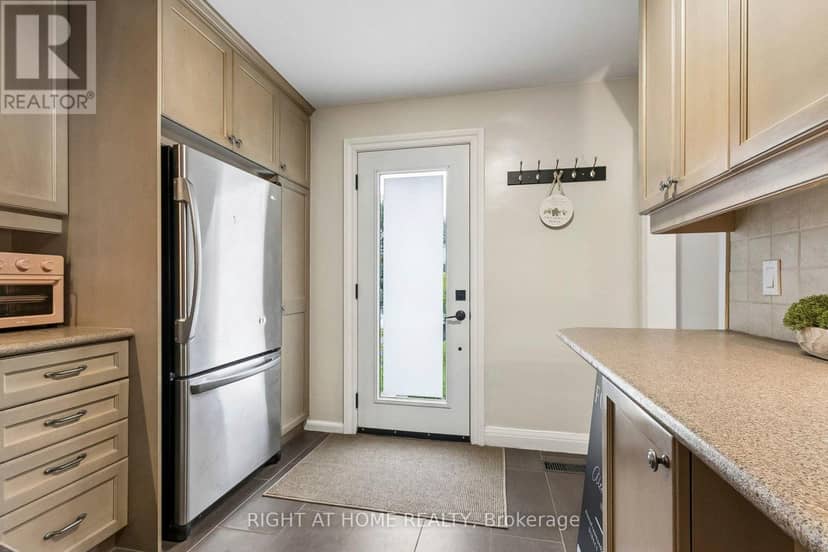 19 Flempton Crescent, Toronto, photo 4