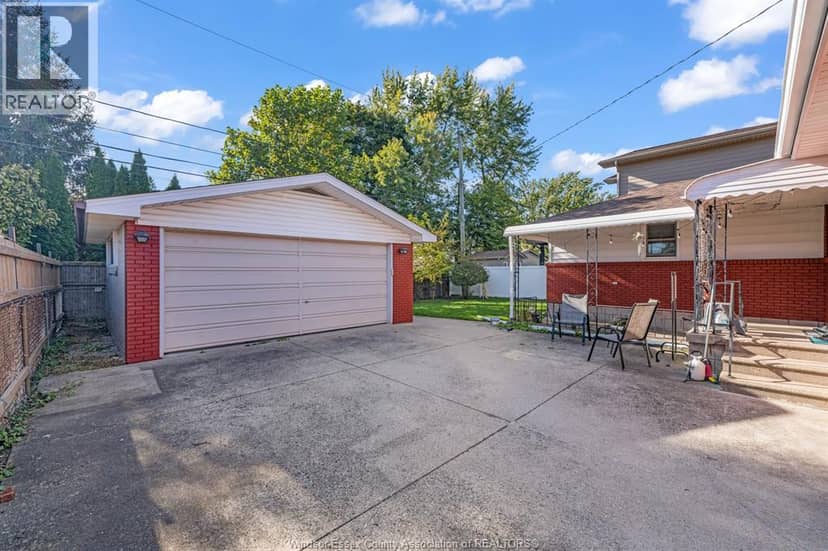4131 Mount Royal DRIVE — photo 27 of 40