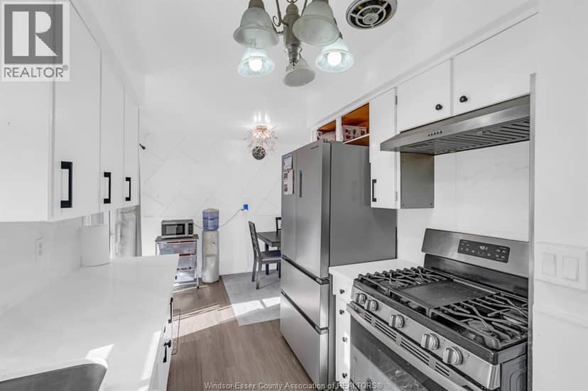4131 Mount Royal DRIVE — photo 6 of 40