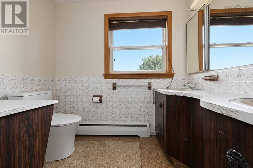 21 Brown Street — photo 36 of 40