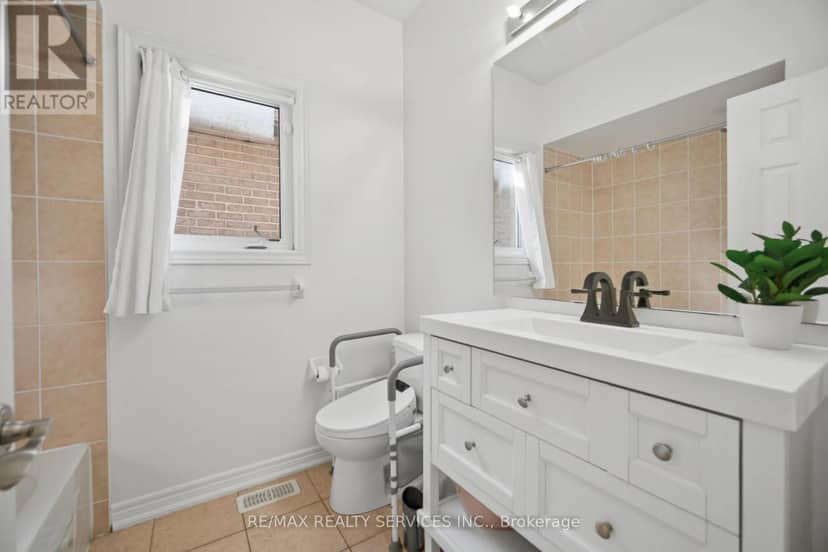 40 Balin Crescent — photo 20 of 25