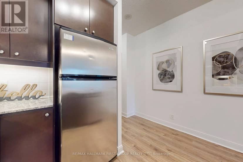 603 - 50 Absolute Avenue — photo 11 of 36