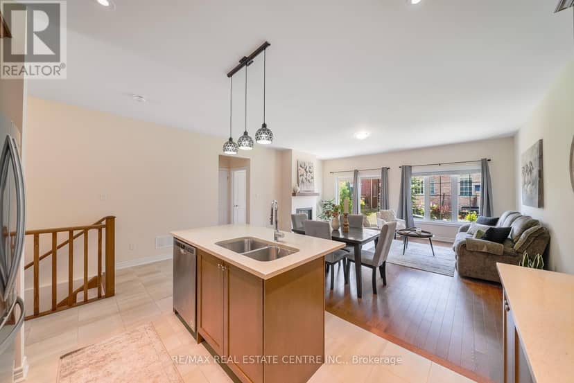11 Overlea Drive — photo 12 of 40