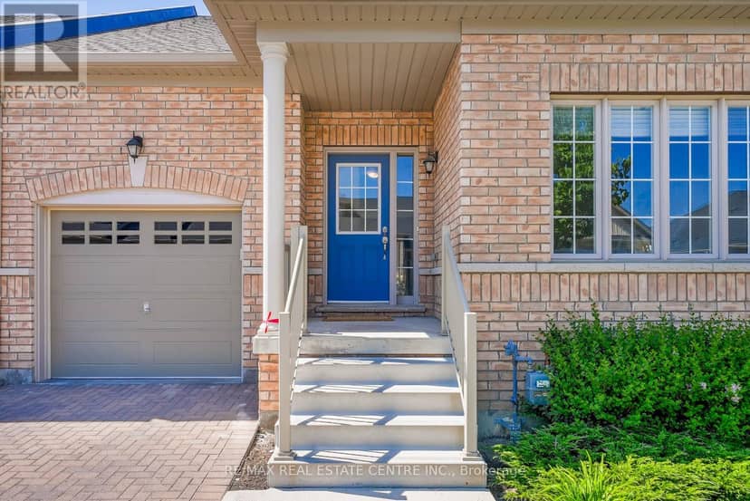 11 Overlea Drive, Brampton, photo 2
