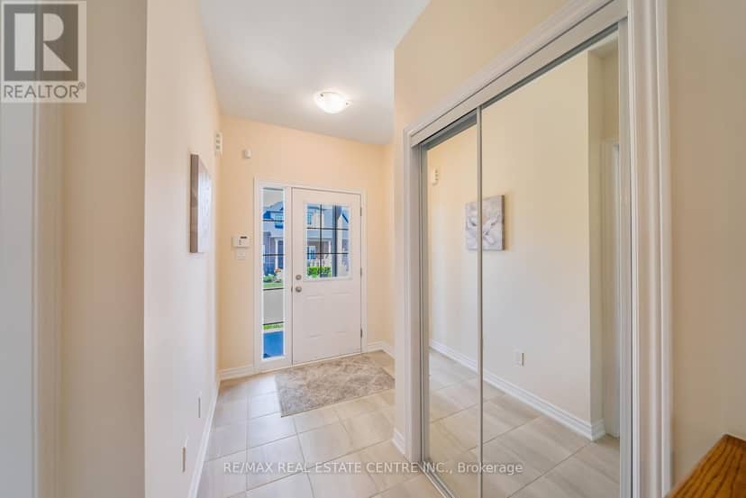11 Overlea Drive, Brampton, photo 4