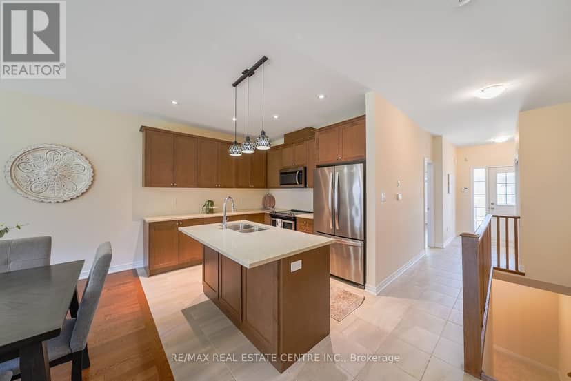 11 Overlea Drive, Brampton, photo 7