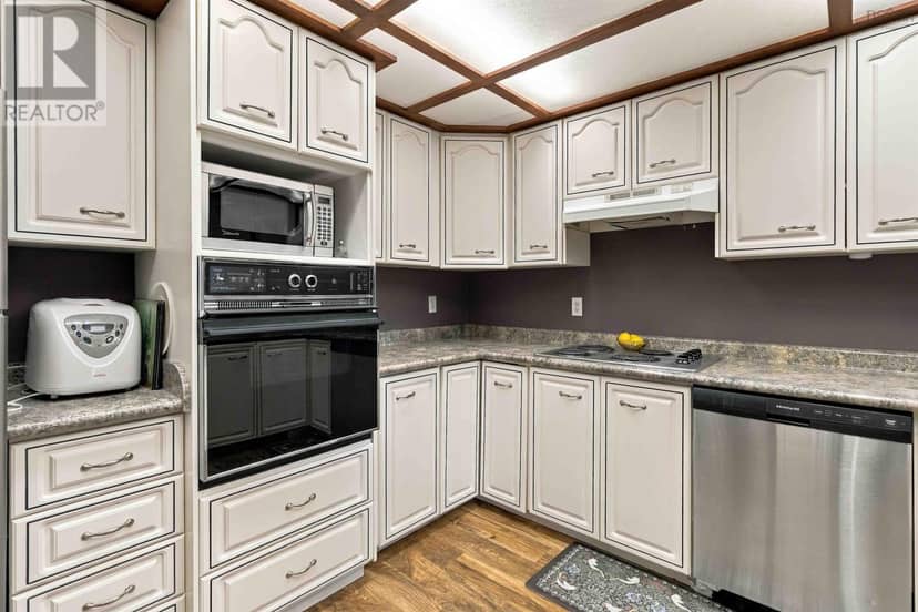242 Spinnaker Drive — photo 11 of 40