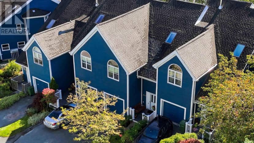 242 Spinnaker Drive — photo 1 of 40
